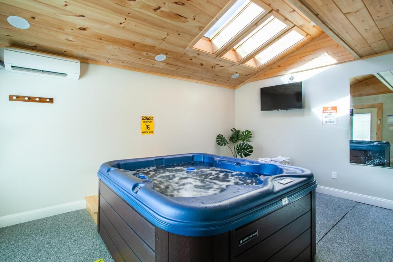 Mountain Breeze Private Pool Hot Tub Games Villa Sevierville Esterno foto