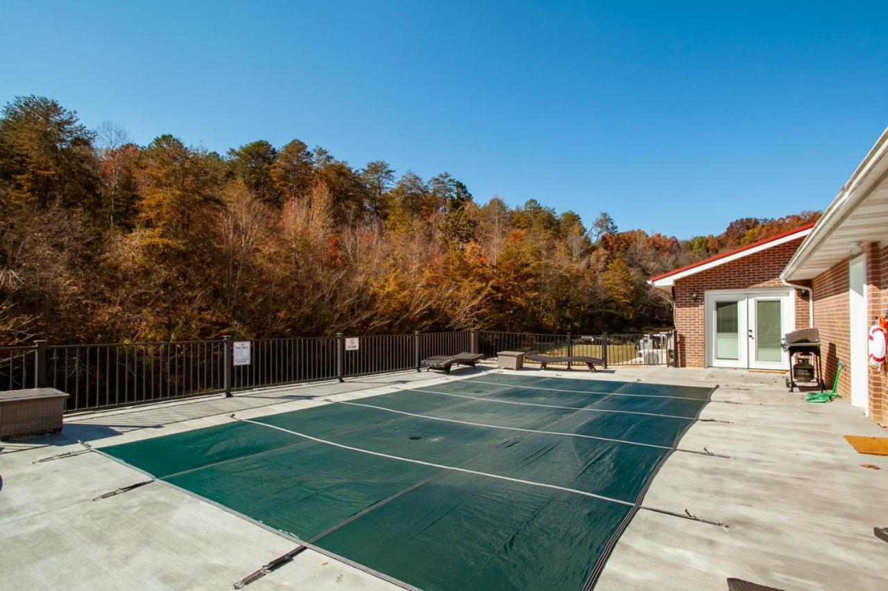 Mountain Breeze Private Pool Hot Tub Games Villa Sevierville Esterno foto